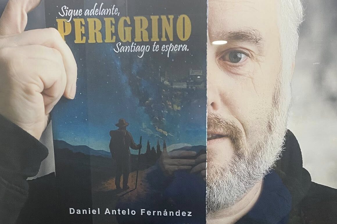 Daniel Antelo y su nuevo libro